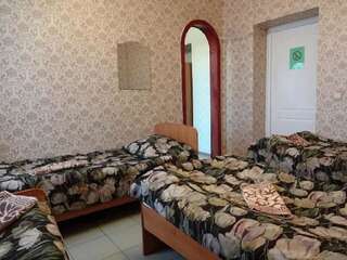 Гостиница Лотос Иркутск Односпальная кровать в общем номере с 4 кроватями-3